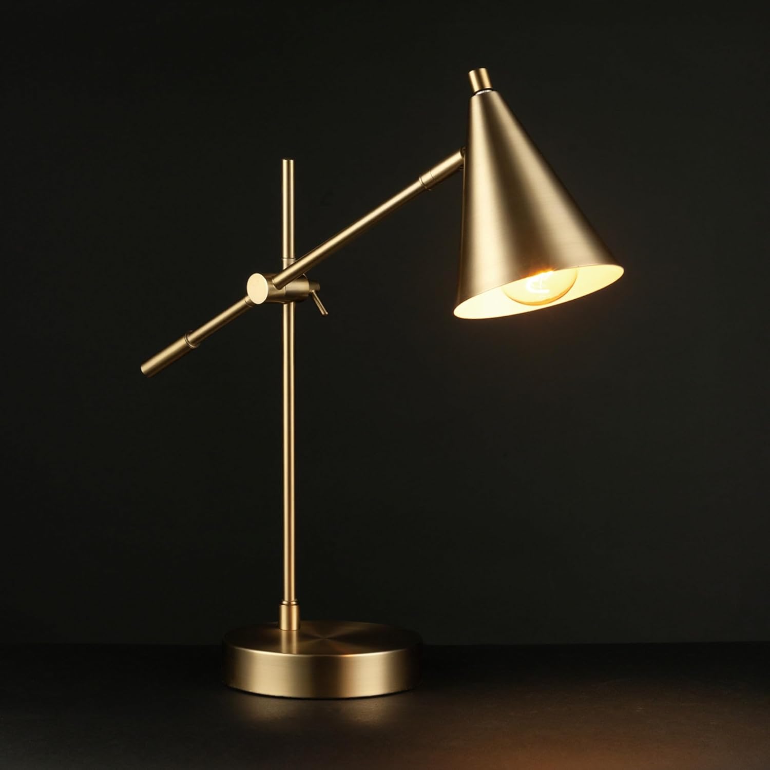 GLOBE Electric Novogratz x Tacoma 18" Desk Lamp, Matte Brass, Adjustable Height, Balance Arm, Brass, Rotary Switch on Shade,52887 - Image 3
